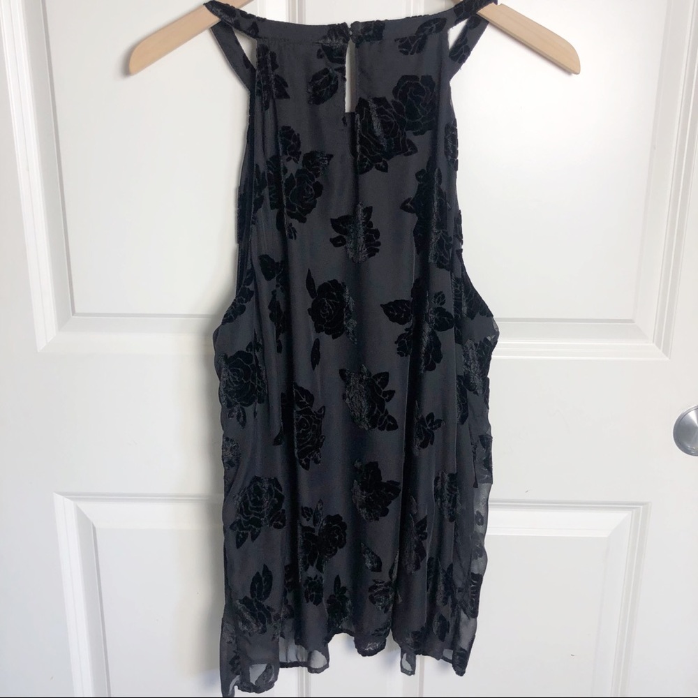Torrid Sleeveless high neck black top size 2 - Picture 2 of 7